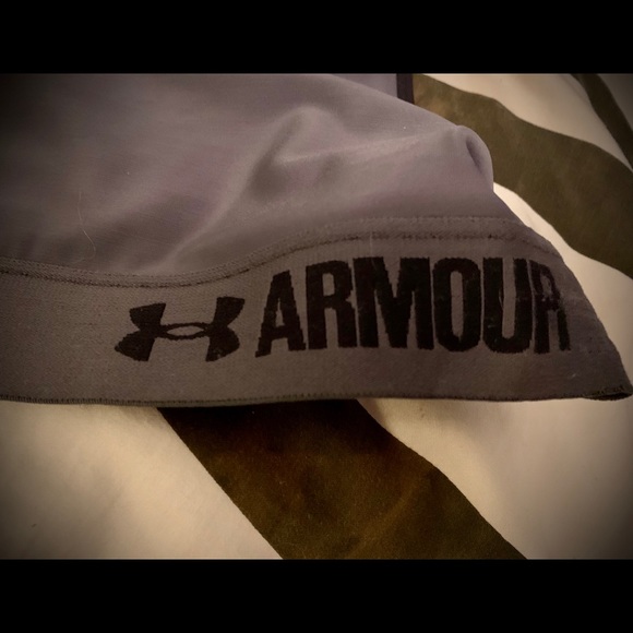 Under Armor Brand Sports Bra - Picture 2 of 6